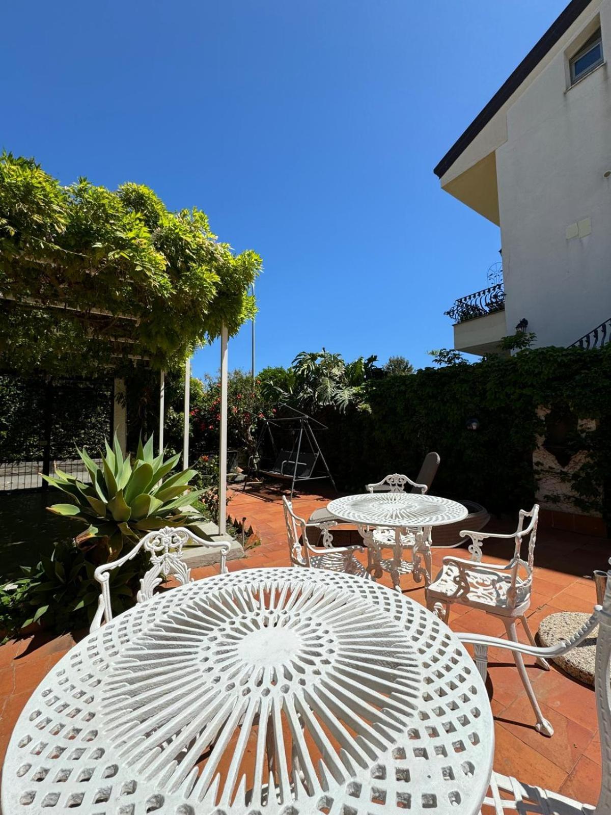 Casa Vacanze Villa Angelina Giardini-Naxos Extérieur photo