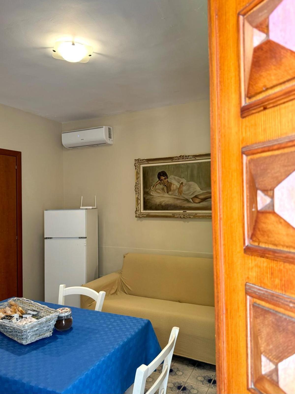 Casa Vacanze Villa Angelina Giardini-Naxos Extérieur photo